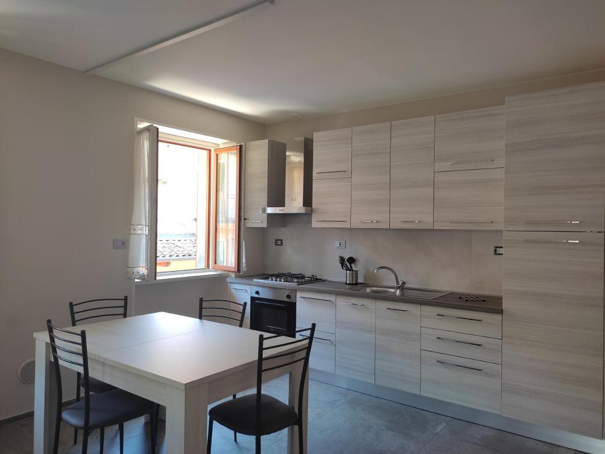 Iseolakerental - La Filandina Riva di Solto Exterior foto